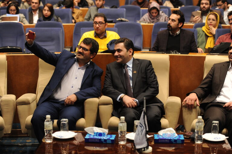 دوره جامع دیجیتال مارکتینگ؛ آموزش صفر تا صد بازاریابی دیجیتال 7 همایش دیجیتال مارکتینگ سالن همایش های صدا و سیما دکتر مهریزدان